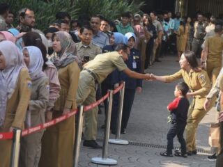 Pj Bupati Kuningan Minta ASN Langsung Bekerja Keras